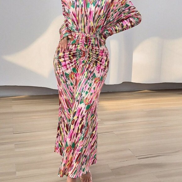 Multicolor Elegant Women's Full Print Deep V-Neck Dress - Picture 4 of 5